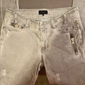 NUE 19.04 PARIS SIZE 36 LADIES SLIM DISTRESS JEANS